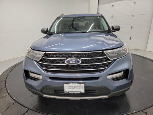 Infinite Blue Metallic Tinted Clearcoat 2021 Ford Explorer XLT