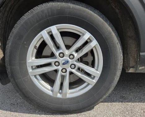 Infinite Blue Metallic Tinted Clearcoat 2021 Ford Explorer XLT