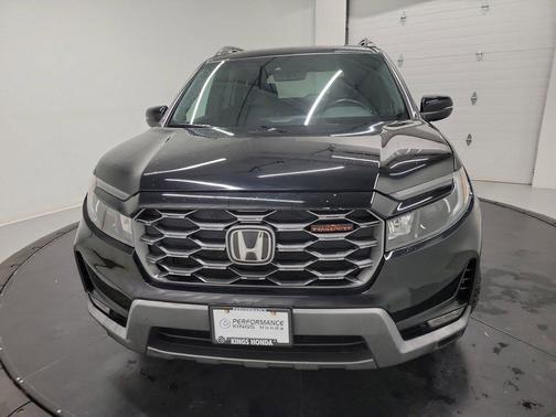 Crystal Black Pearl 2024 Honda Passport AWD TrailSport
