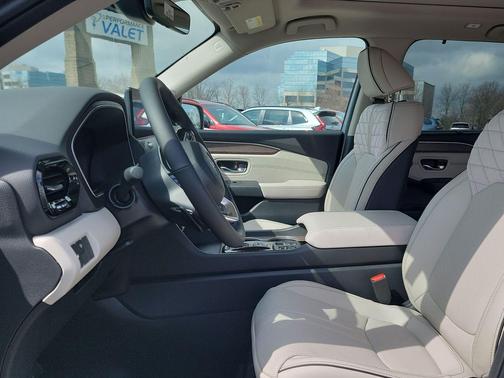 Solar Silver Metallic 2026 Honda Pilot Elite