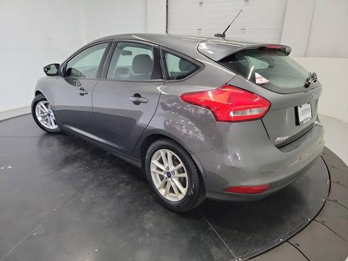 Magnetic 2016 Ford Focus SE