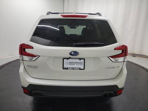 2020 Subaru Forester Base