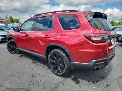 Radiant Red Metallic II 2026 Honda Pilot Black Edition