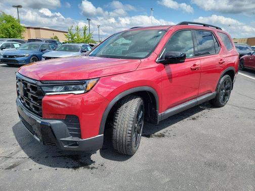 Radiant Red Metallic II 2026 Honda Pilot Black Edition