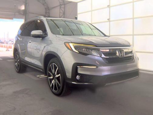 Lunar Silver Metallic 2019 Honda Pilot Elite