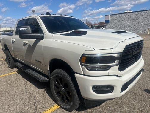 2024 RAM 2500 Laramie Crew Cab 4x4 6'4' Box