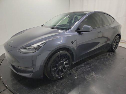 2023 Tesla Model Y Long Range Dual Motor All-Wheel Drive