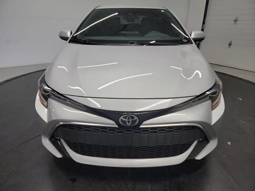 Classic Silver Metallic 2019 Toyota Corolla XSE