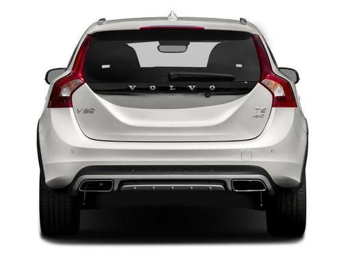 Onyx Black Metallic 2018 Volvo V60 Cross Country T5