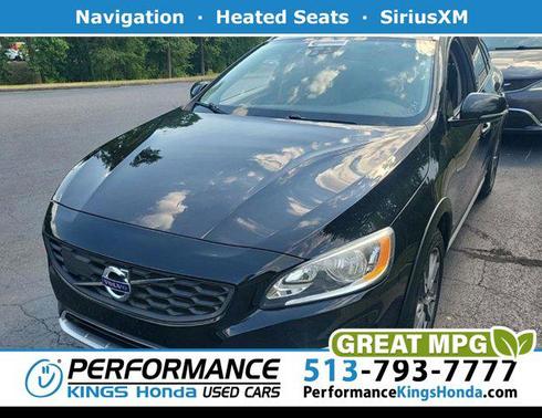 Onyx Black Metallic 2018 Volvo V60 Cross Country T5