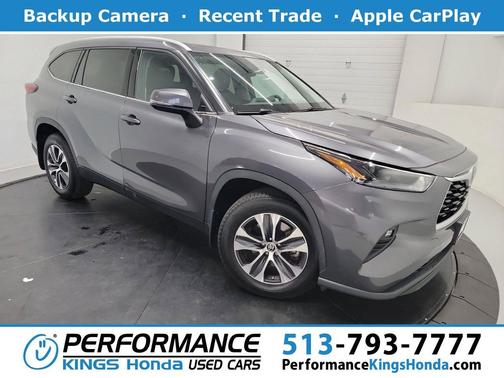 Magnetic Gray Metallic 2022 Toyota Highlander XLE