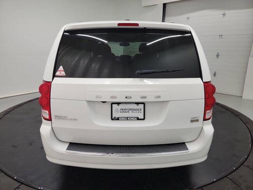White Knuckle Clearcoat 2017 Dodge Grand Caravan GT