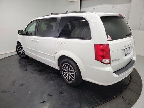 White Knuckle Clearcoat 2017 Dodge Grand Caravan GT