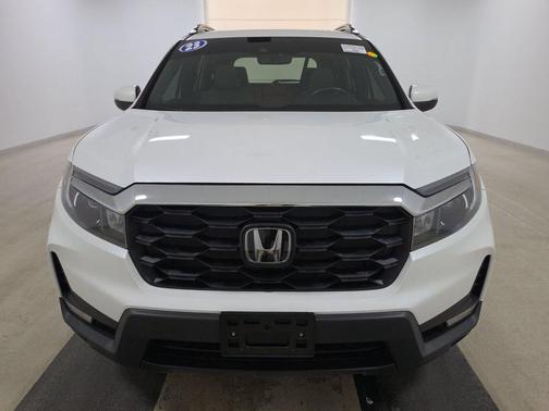 Platinum White Pearl 2023 Honda Passport AWD EX-L