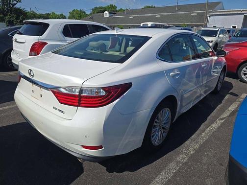Starfire Pearl 2015 Lexus ES 350 Base