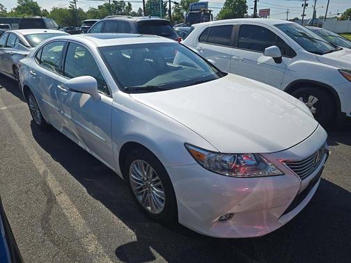 Starfire Pearl 2015 Lexus ES 350 Base