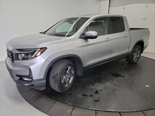 Lunar Silver Metallic 2023 Honda Ridgeline RTL