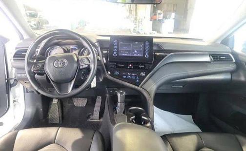 Ice Cap 2023 Toyota Camry SE