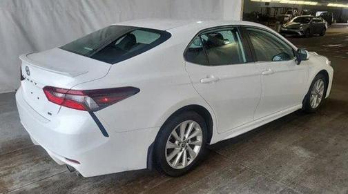 Ice Cap 2023 Toyota Camry SE