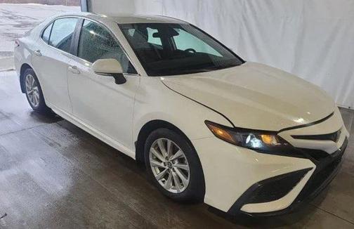 Ice Cap 2023 Toyota Camry SE