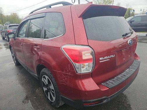Venetian Red Pearl 2018 Subaru Forester 2.5i Limited