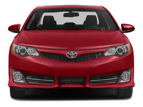 Magnetic Gray Metallic 2014 Toyota Camry SE