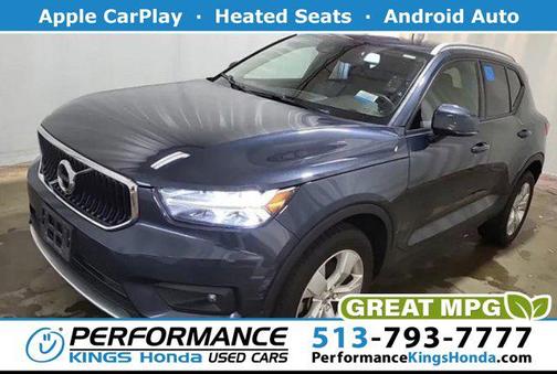 Denim Blue Metallic 2021 Volvo XC40 T5 Momentum