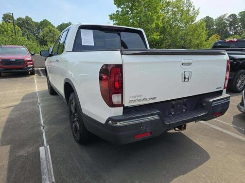 White Diamond Pearl 2018 Honda Ridgeline RTL-E
