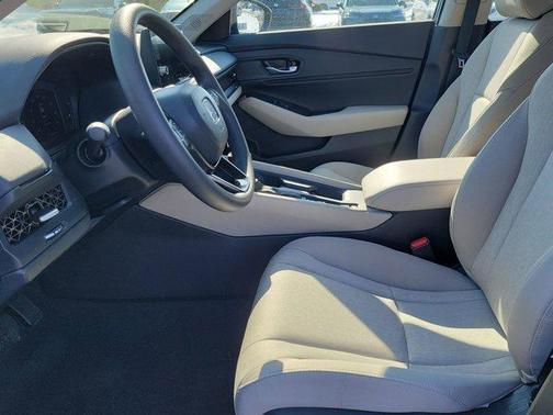 Meteorite Gray Metallic 2026 Honda Accord SE