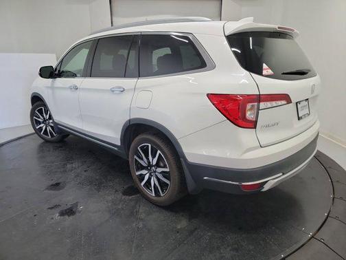2020 Honda Pilot Touring 8-Passenger