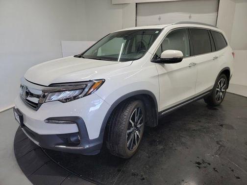 2020 Honda Pilot Touring 8-Passenger