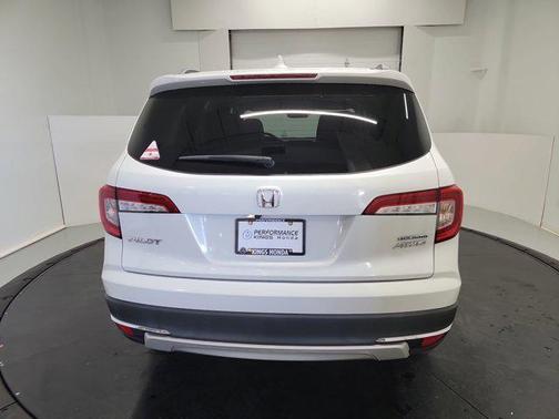 2020 Honda Pilot Touring 8-Passenger