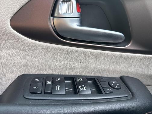 Velvet Red Pearlcoat 2018 Chrysler Pacifica Touring-L