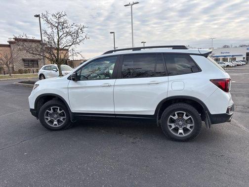 2022 Honda Passport AWD TrailSport