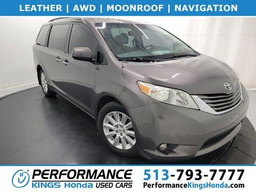2012 Toyota Sienna XLE