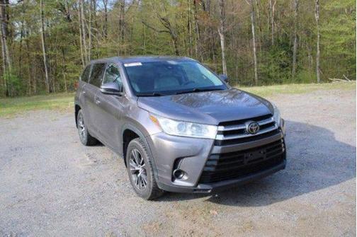 Predawn Gray Mica 2019 Toyota Highlander LE