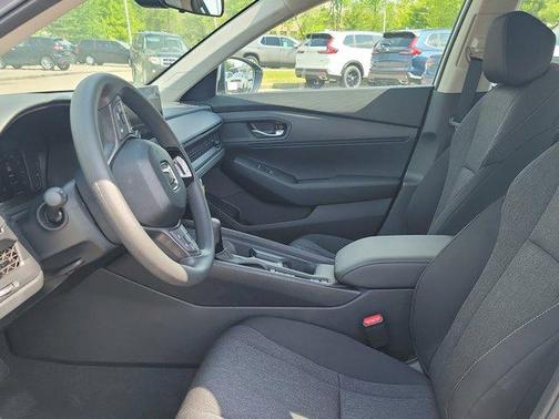 2025 Honda Accord LX 1.5T