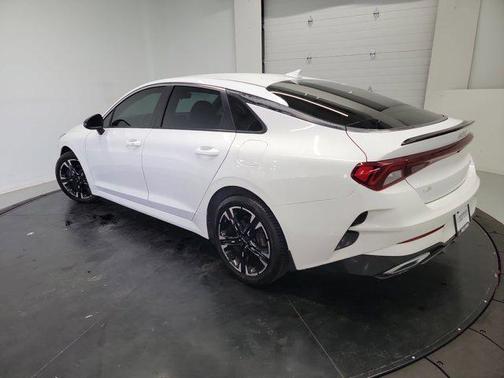 Glacial White Pearl 2024 Kia K5 GT-Line