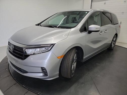 Lunar Silver Metallic 2021 Honda Odyssey EX