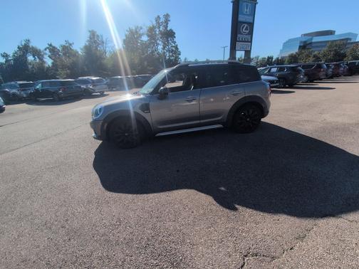 Silver Metallic 2017 MINI Countryman Cooper