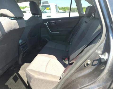 Magnetic Gray Metallic 2019 Toyota RAV4 XLE