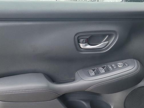 Crystal Black Pearl 2027 Honda HR-V EX-L