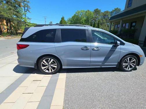 Obsidian Blue Pearl 2024 Honda Odyssey Touring