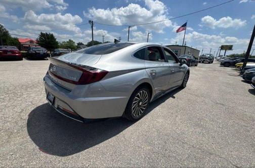 Curated Silver 2023 Hyundai SONATA Hybrid SE