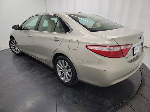 2017 Toyota Camry Hybrid LE