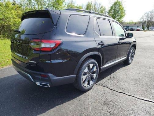 2026 Honda Pilot Touring 8-Passenger