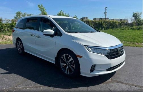 Platinum White Pearl 2023 Honda Odyssey Touring