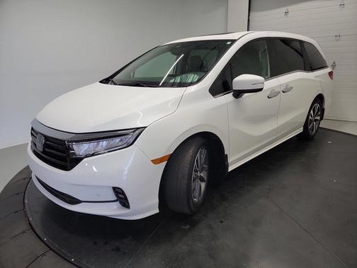 Platinum White Pearl 2023 Honda Odyssey Touring