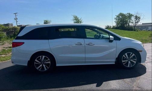 Platinum White Pearl 2023 Honda Odyssey Touring
