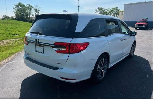 Platinum White Pearl 2023 Honda Odyssey Touring
